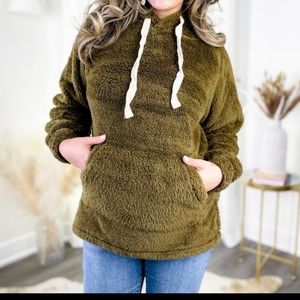 NWT Zenana dusty olive faux fur pullover hoodie sz XL